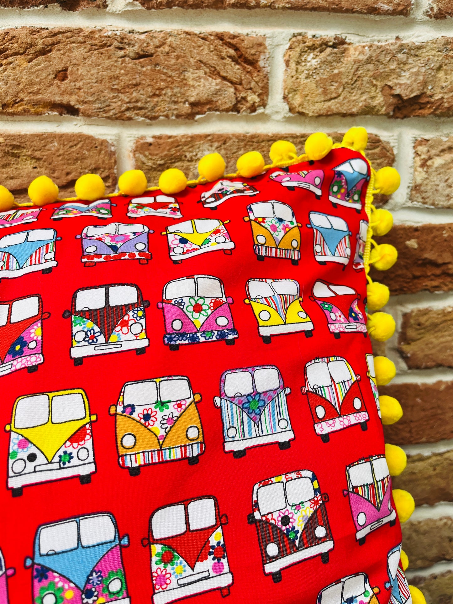 Campervan Loveliness - yellow edge